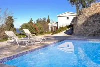 Ariadne Villa in Apergatika - Villas