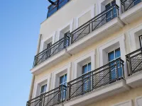Hera Hotel Hotels near Koukaki