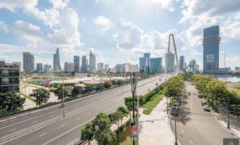 Metropole Residences Luxury Suite
