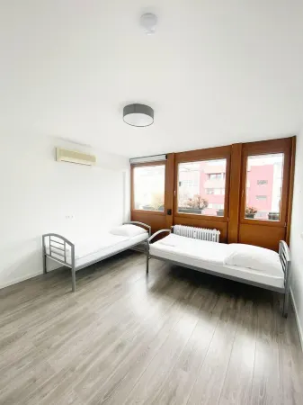 PF Unterkunft Отели в г. Пфорцхайм