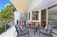 오프쇼어 누사 리조트