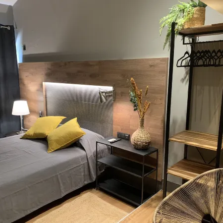 Lost & Found - Guesthouse & Suites