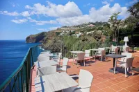 Inn & Art Madeira Hotels in Canico