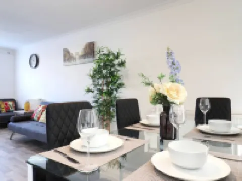 Skyvillion - Valley Way - 3Bed House in Stevenage Hotels in Stevenage