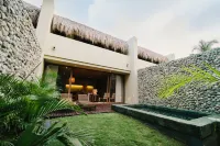 Naio Hotel y Villas Hotels in Дибулья