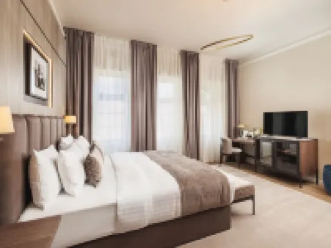 アンナ グランド ホテル バラトンフレドのホテル