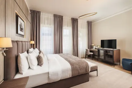 Anna Grand Hotel Отели в г. Csopak