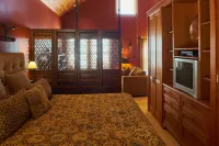 Hotel Mac Hotels in Richmond