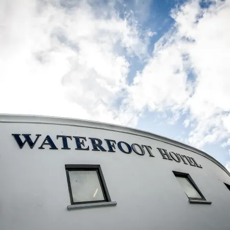 Waterfoot Hotel Отели рядом с достопримечательностью «Гилдхолл»