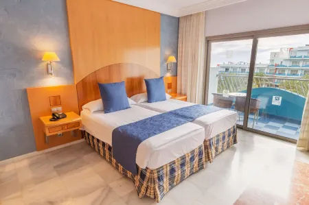 R2 Hotel Pajara Beach