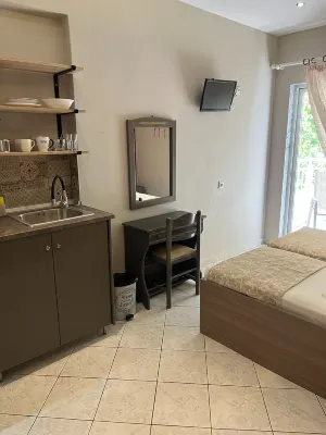 Room-Beautiful Bedroom for 4 People in L