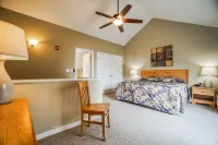 Tanglwood Resort Hotels in Palmyra Township