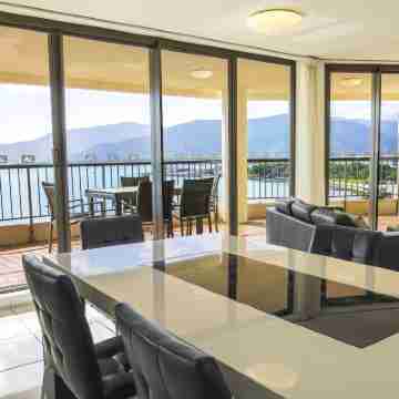 Cairns Aquarius Rooms