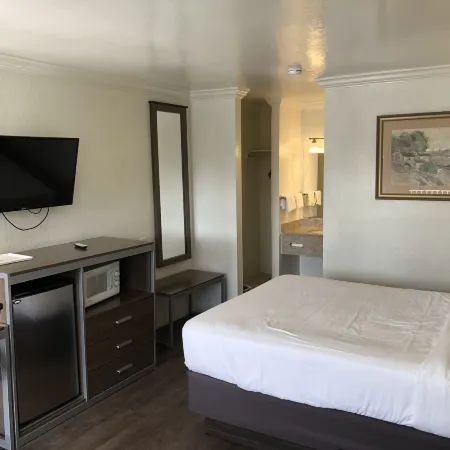 Gilroy Inn