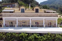 Sebastian's - Agios Gordios Beach