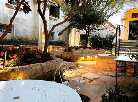 Il Giardino Della Regina Отели рядом с достопримечательностью «Gallipoli 1° accesso libero al Mare»