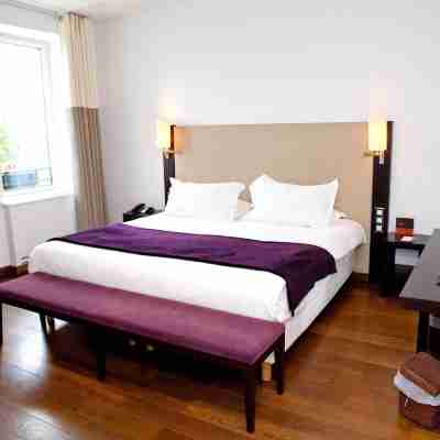 HÔTEL LA FERME DE BOURRAN - RODEZ (parking gratuit, écoresponsable, soirée étape, bornes électriques) Rooms