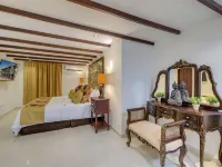 Hotel Dorado Plaza Calle del Arsenal Hotels near Custom's Square