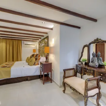 Hotel Dorado Plaza Calle del Arsenal Hotels near Museum of Cartagena de Indias