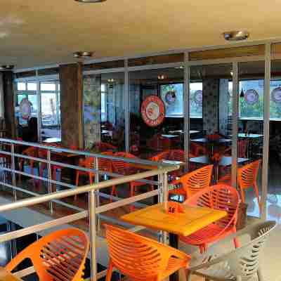 Sheza Guest House Dining/Meeting Rooms