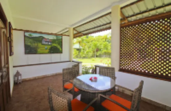 Takamaka Green Village