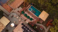 The Garden Bonito - Pools