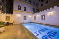 Tembo Palace Hotel - Beach