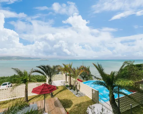 Hideout Okinawa Uruma Hotel a Uruma