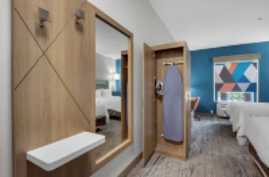 Holiday Inn Express & Suites DESTIN E - COMMONS MALL AREA by IHG