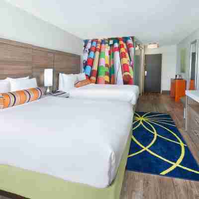 Hotel Indigo CLEVELAND-BEACHWOOD by IHG Rooms