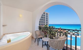 GR Solaris Cancun All Inclusive