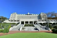 Shizuoka Country Hamaoka Course & Hotel Hotel dekat 御前崎ケープパーク「潮騒の像」(恋人の聖地)