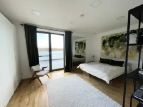 Modernes Apartment Mit Wunderschonem Rheinblick