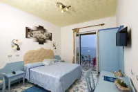 Hotel Giardino Delle Ninfe E la Fenice - Airport Shuttle