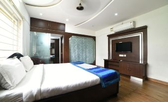 Hitech Shilparamam Guest House