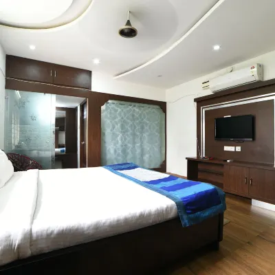هايتك شيلبارامام جيست هاوس Hotels near هاي تك سيتي