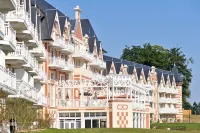 Résidence b'o Cottage - b'o Resort Thermal & Spa Hotel di Magny-le-Desert