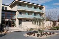 Nádas Tó Park Hotel Hotels in Monori