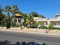Perla Beach Hôtels à : Agia Marina Nea Kydonias
