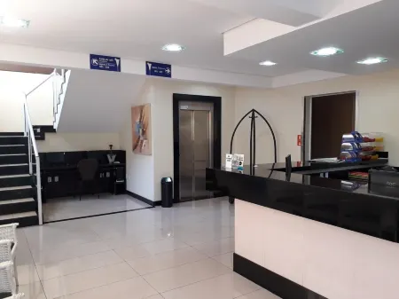 Cristal Palace Inn Отели в г. Линс