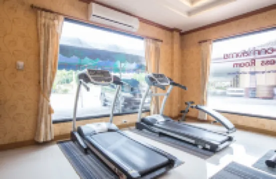 โรงแรม จันทรา รีสอร์ท