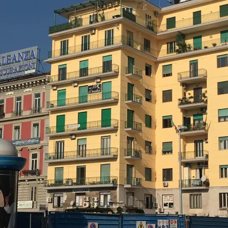 Top Floor Rentrooms Napoli