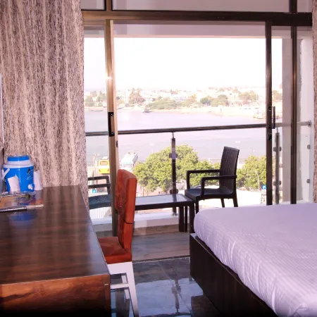 Hotel Apaar