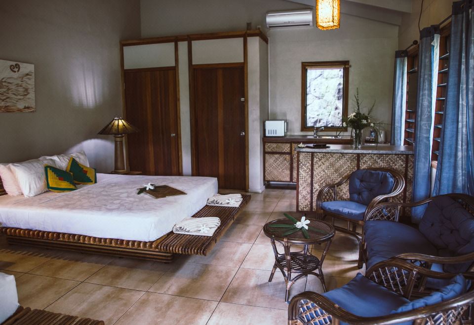 3. 르 마누메아 호..