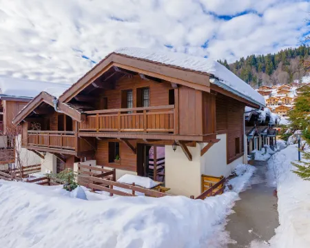 Lagrange Vacances les Fermes Emiguy Hotels in Les Gets