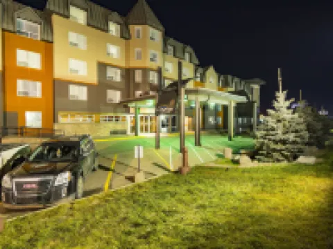 ソーリッジ イン & カンファレンス センター エドモントン サウス エドモントンのホテル