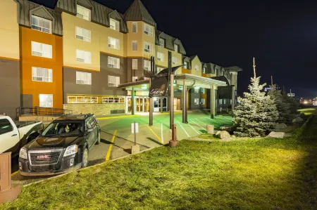 Sawridge Inn and Conference Centre Edmonton South