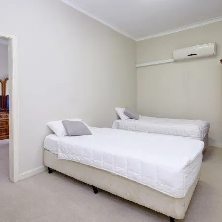 Lakes and Ocean Hotel Forster