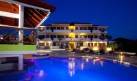 Hotel Silvestre - С бассейном