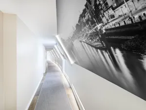 超弗拉斯公寓酒店